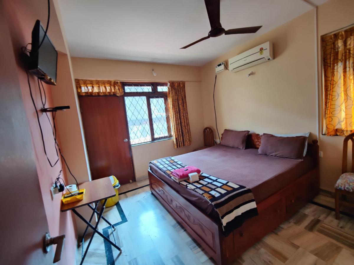 Menezes House Ξενοδοχείο Panaji Εξωτερικό φωτογραφία