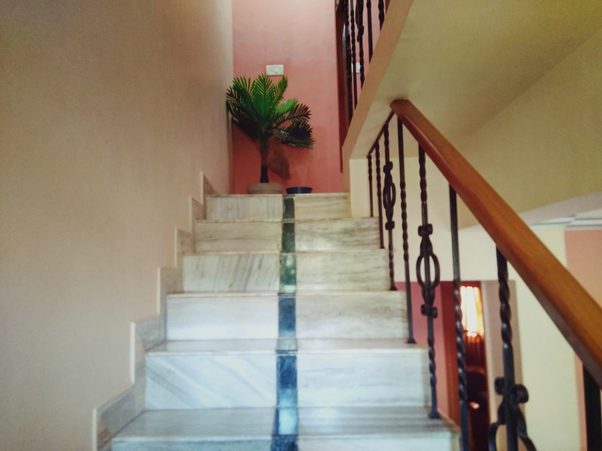 Menezes House Ξενοδοχείο Panaji Εξωτερικό φωτογραφία